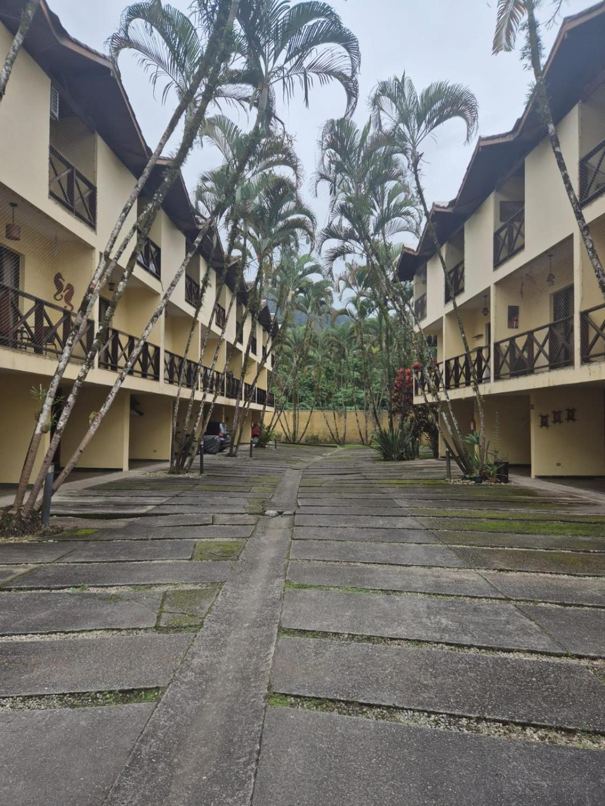 Casa 7 Em Ubatuba No Centro Condominio Com Piscina E Churrasqueira Extérieur photo
