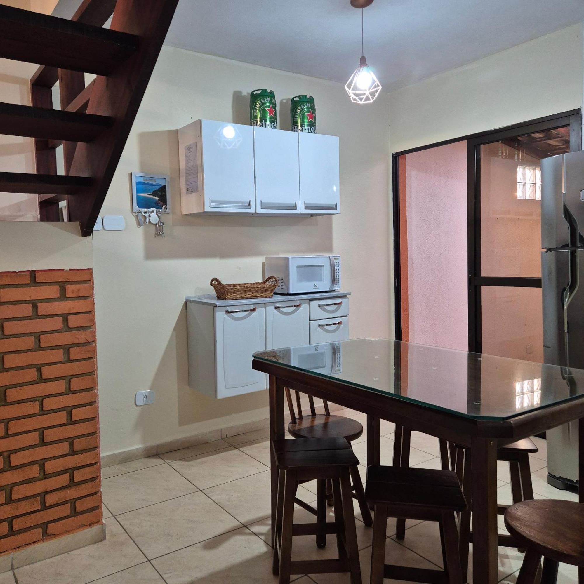 Casa 7 Em Ubatuba No Centro Condominio Com Piscina E Churrasqueira Extérieur photo